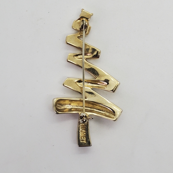 Vintage Monet Christmas Tree Brooch Rhinestone Gold Tone Holiday Pin - Picture 3 of 6